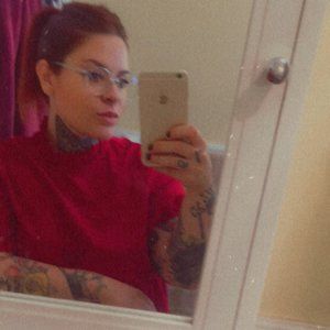 Meet your Posher, Ornela